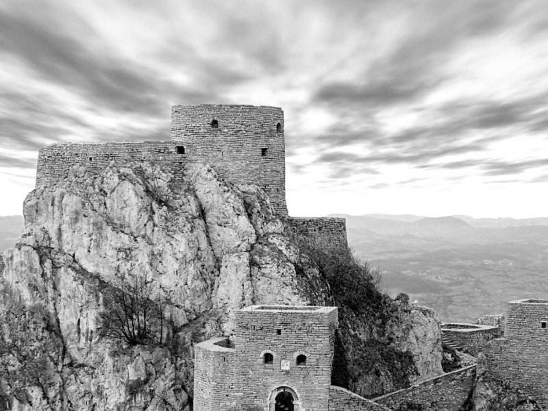 Why Were the Ottomans Such Successful Conquerors: Faith and Firearms